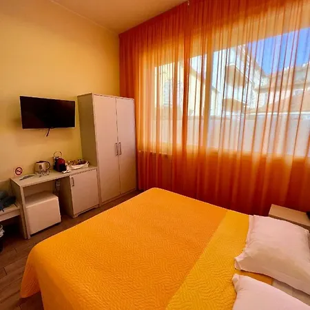 Casa Zeffirino Affittacamere Sanremo