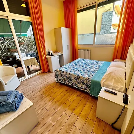 Casa Zeffirino Affittacamere Sanremo