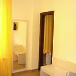 Casa Zeffirino بيت ضيافة 3*