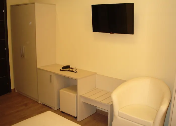 Guest house Casa Zeffirino 4*